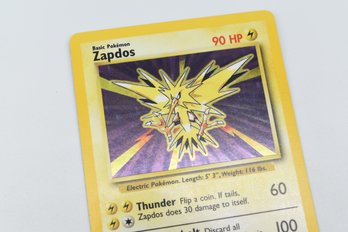 Zapdos Pokemon Holographic Trading Card  16/102
