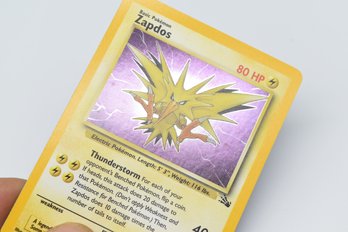 Zapdos Pokemon Holographic Trading Card  15/102