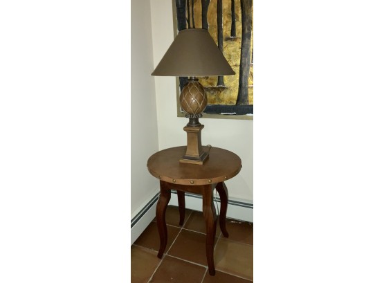 Round Lamp Table And Pineapple Lamp (CTF10)