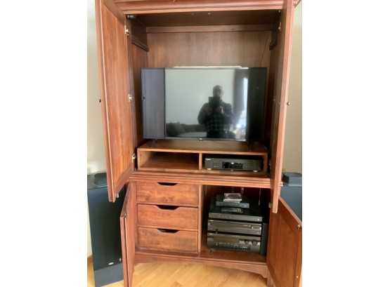Lexington Furniture Cabinet And Complete Entertainment System  LG TV, DVD Player, Speakers (CTF50)