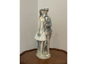 Lladro Figure Of A Man And A Woman (CTF10)