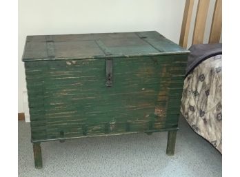 Antique Green Painted Trunk (CTF10)