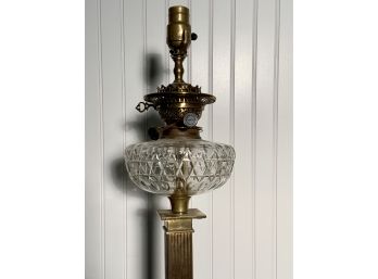 Vintage Brass And Glass Banquet Lamp (CTF10)