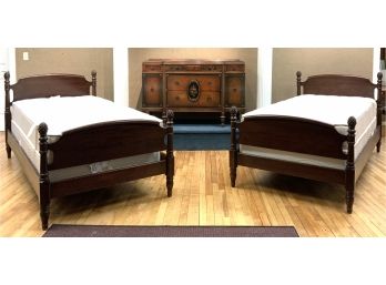 Pair Of Vintage Pineapple Carved Mahogany Twin Beds (CTF50)