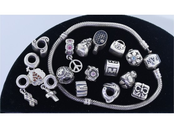 Pandora Bracelet With 15 Charms