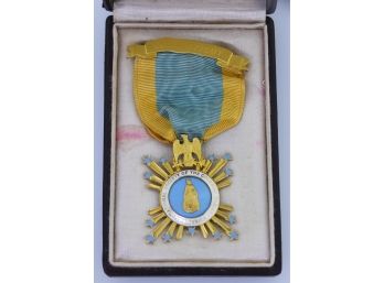 14k Gold National Society Of Colonial Dames Medal