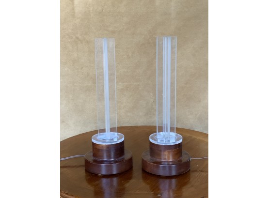 Pr Lucite Indirect Lamps On Walnut Base (CTF10)