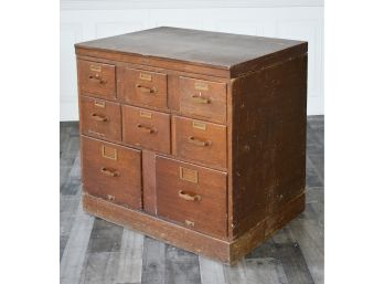 Vintage Library Bureau Makers Co. Oak Multi-drawer File Cabinet  (CTF20)