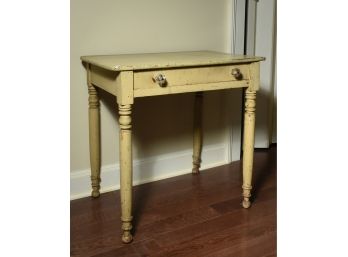 Antique Dressing Table (CTF10)