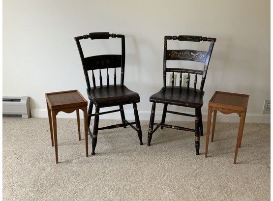 Two Pillow Back Chairs And Drink Stand (CTF10)