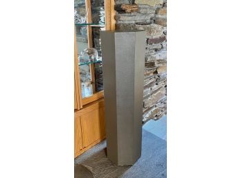 Octagonal Leather Covered Pedestal (CTF10)