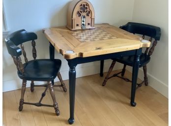 Porringer Top Pine Games Table & 4 Chairs And Retro Radio (CTF20)