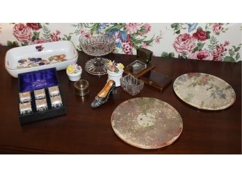 Collectibles, Royal Worcester And More, 12 Pieces Total (CTF10)