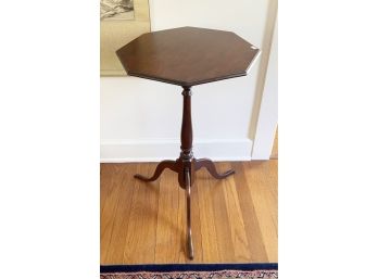 Eldred Wheeler Dunlap Style Cherry Candle Stand (CTF10)