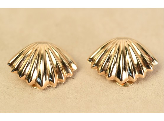 Pair 14k Gold Shell Earrings (CTF10)