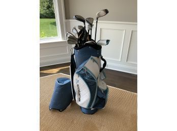 Full Set Of Ladies Golf Clubs In A Cobra Bag (CTF10)