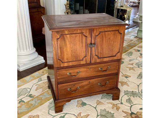 Small Chippendale Style Mahogany Cabinet (CTF20)