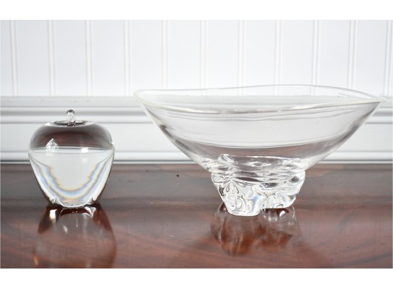 Steuben Footed Crystal Center Bowl & Apple  (CTF10)