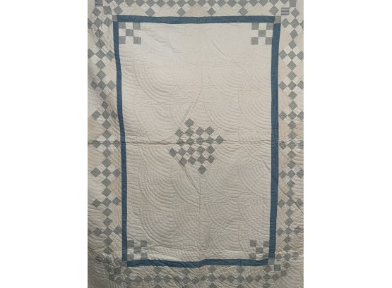 Vintage Blue & White Quilt (CTF10)