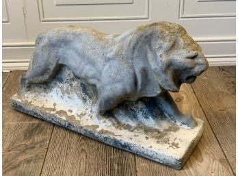 Figural Cement Lion Figure/garden Ornament (CTF10)