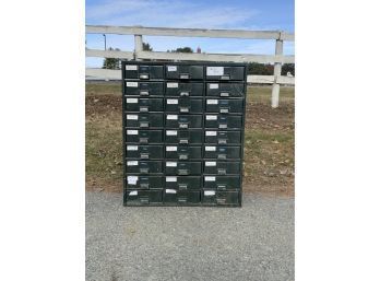 Tool Chest With 27 Drawers (CTF10)