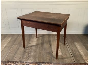 Antique Country  Work Table (cTF10)