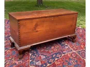 18th C. Antique American Dovetailed Walnut Blanket Chest(CTF20)