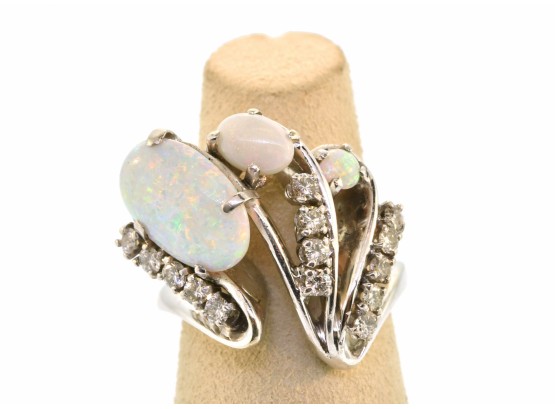 14k Gold Opal And Diamond Ring (CTF10)