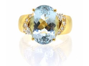 Fine 18k Gold Aquamarine And Diamond Ring (CTF10)