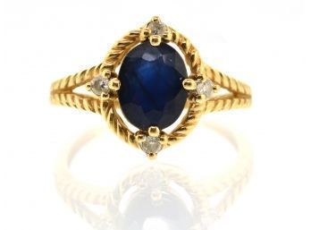 2.3ct Sapphire And 14k Gold Ring (CTF10)