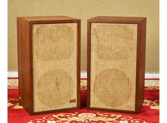 Two Vintage Acoustic Research AR-2ax Speakers (CTF10)