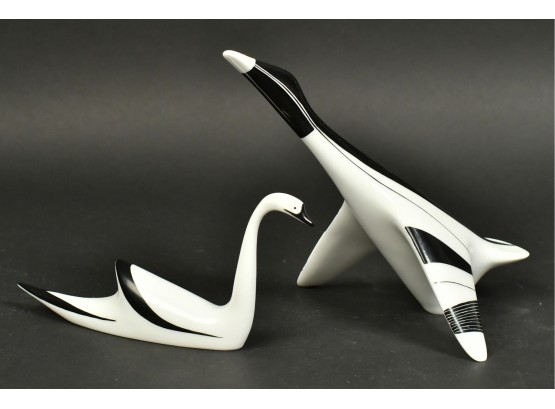 Two Cmielow Porcelain Bird Statuettes (CTF10)