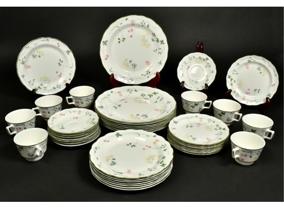 Royal Doulton Southdown China Set, Service For Eight (CTF20)