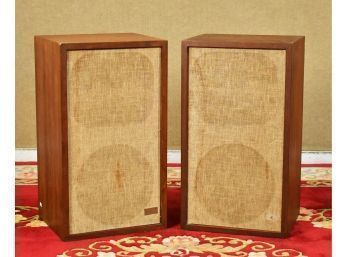 Two Vintage Acoustic Research AR-2ax Speakers (CTF10)