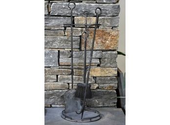 VT Crafted Hand Wrought Iron Fireplace Tools And Stand (CTF10)