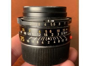 Leica Summicron-M 35mm F/2 ASPH Lens In Black (CTF10)