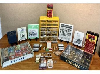 Impressive Vintage Gillette Razor And Accessories Collection(CTF20)