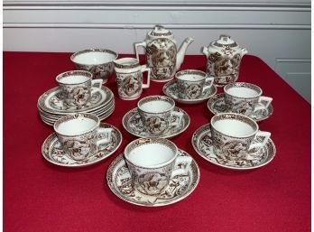 Vintage Brown And White Dolls Tea Set (CTF10)
