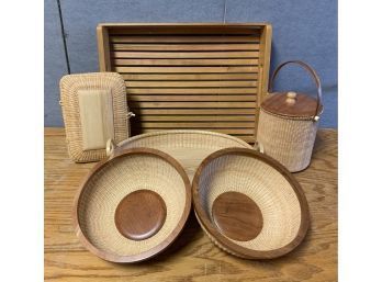 Collection Of Nantucket Style Baskets And Hardwood Tray (CTF20)