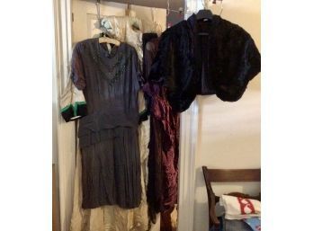 Vintage Dresses & Fur Stole  (CTF10)