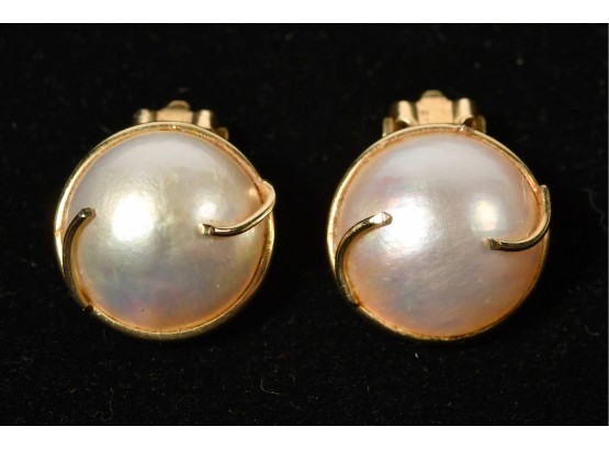 Pair 14k Gold Mabe Pearl Earrings (CTF10)