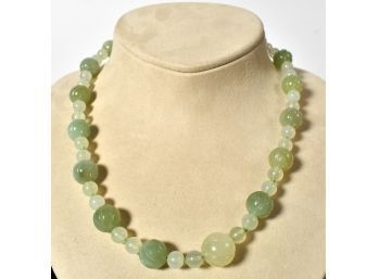 Chinese Green Jade Necklace (CTF10)