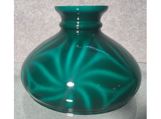 Antique High Domed Glass Pinwheel Lamp Shade (CTF10)
