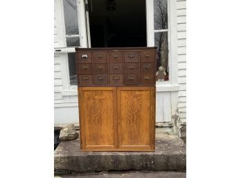 Yawman & Erbe, Rochester NY, Oak File Cabinet (CTF40)