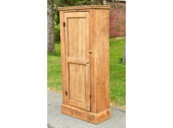 Single Door Pine Cupboard (CTF20)