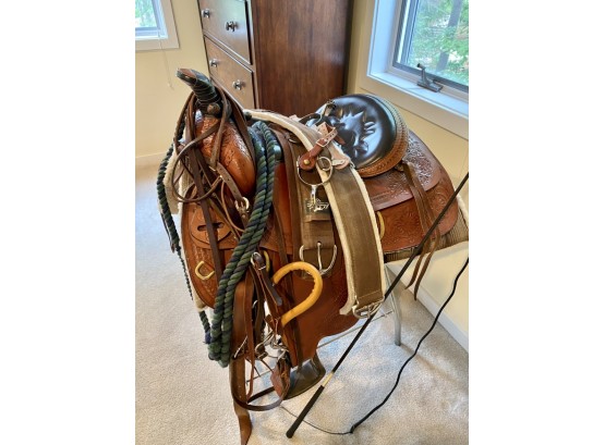 Double TT Western Saddle And Accessories (CTF10)