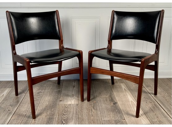 Pair Of Erick Buck Danish Rosewood #89 Chairs (CTF20)