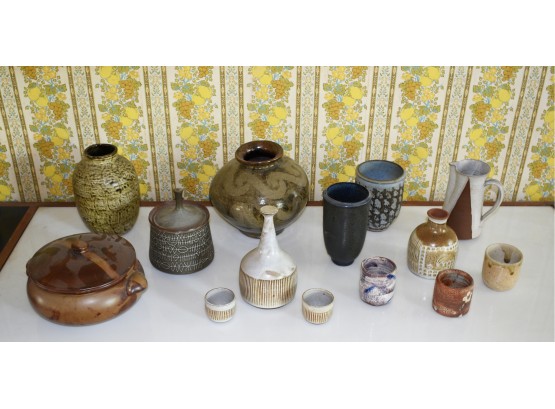 Assorted Group Of Studio Pottery, 14pcs (cTF30)