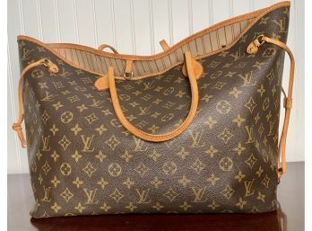 Louis Vuitton Neverfull Handbag (CTF20)