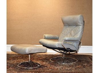 Vintage Ekornes Stressless Chair And Ottoman (CTF30)